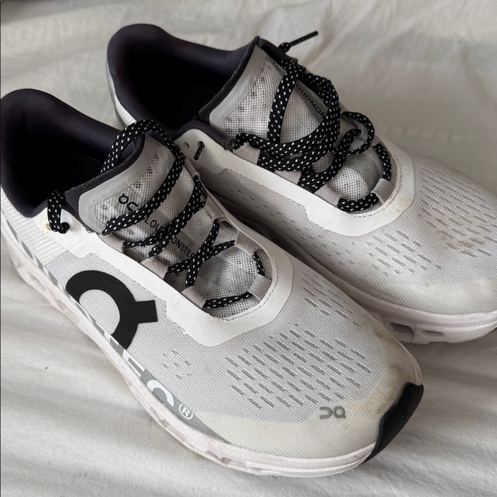 On Running White and Black Athletic Shoes - Picture 8 of 12